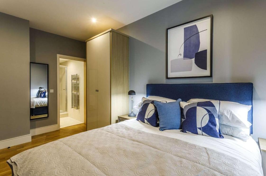 Private Room Available In Spacious High Rise Apartment With Park & City View Dublin Exterior photo
